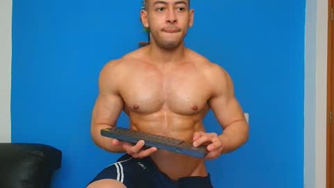 Snapshot of christopher_w chatting on January 26, 8:02 pm Christopher online show from January 26, 8:02 pm