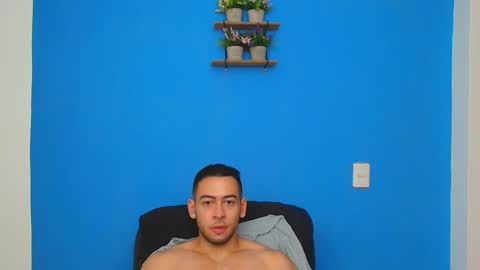 Snapshot of christopher_w chatting on February 11, 2:03 am Christopher online show from February 11, 2:03 am