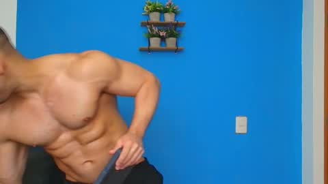 Snapshot of christopher_w chatting on February 16, 7:38 pm Christopher online show from February 16, 7:38 pm