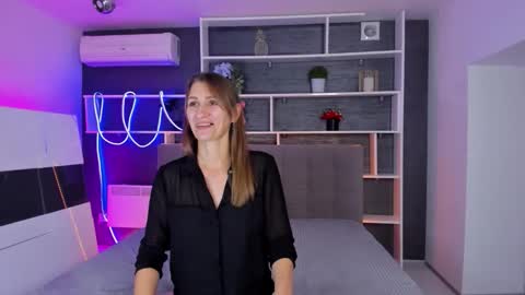 ChristyBrooks online show from October 10, 7:02 pm