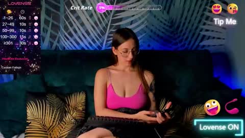 ChristyCrayme online show from October 2, 1:01 am