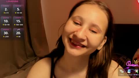 christyw3b online show from May 15, 12:34 pm