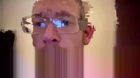 Snapshot of chriswells062590 chatting on March 24, 12:04 am chriswells062590 online show from March 24, 12:04 am
