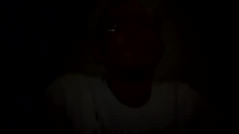 Snapshot of chriswells062590 chatting on April 7, 2:34 am chriswells062590 online show from April 7, 2:34 am