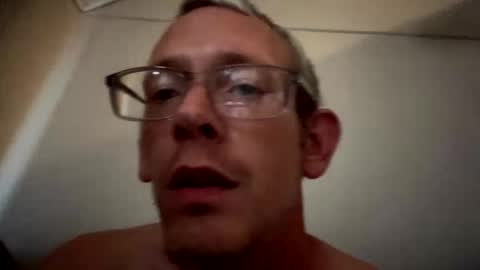 Snapshot of chriswells062590 chatting on April 19, 6:54 pm chriswells062590 online show from April 19, 6:54 pm