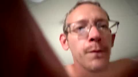 Snapshot of chriswells062590 chatting on April 21, 4:56 pm chriswells062590 online show from April 21, 4:56 pm