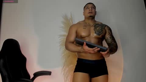 chrizmacgregor online show from October 10, 2:10 am