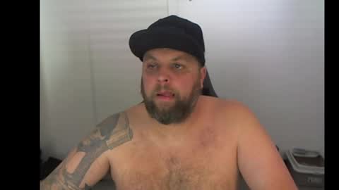 Snapshot of chrizz80 chatting on February 21, 12:39 pm Chrizz online show from February 21, 12:39 pm