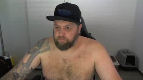 Snapshot of chrizz80 chatting on March 11, 7:15 am Chrizz online show from March 11, 7:15 am