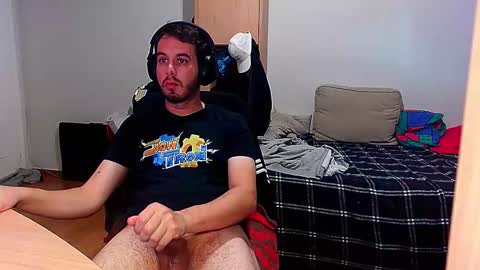 Chromefox123 online show from February 15, 3:31 pm