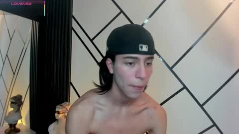 chrristopher77 online show from September 15, 4:18 pm