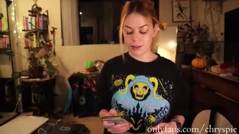 Snapshot of chrysanthulu chatting on January 10, 6:48 am Chrys online show from January 10, 6:48 am