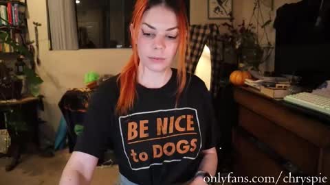 Snapshot of chrysanthulu chatting on February 9, 6:39 am Chrys online show from February 9, 6:39 am