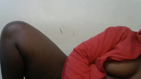 Snapshot of chubby_queenie07 chatting on October 29, 6:31 pm DivaDee online show from October 29, 6:31 pm