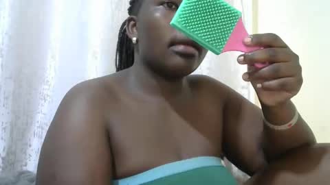 DivaDee online show from January 17, 12:32 pm