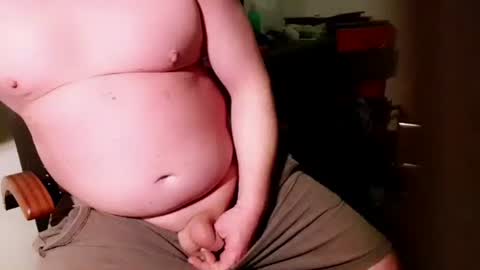 Snapshot of chubbybelly80 chatting on October 5, 11:35 pm Corviglia online show from October 5, 11:35 pm