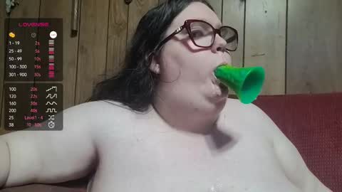 kenli online show from November 24, 2:22 am