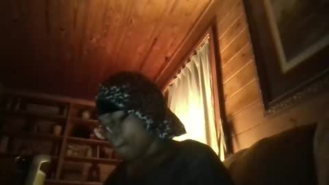 Mommy milf online show from May 11, 3:23 am