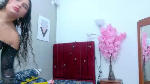 chubbykinkyygirl online show from November 12, 1:00 pm