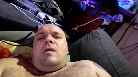 chubbyman40 online show from November 30, 5:44 am