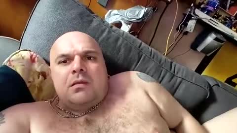 chubbyman40 online show from April 17, 3:04 pm