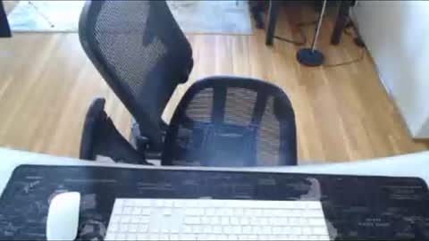 AstorYvr online show from April 9, 9:53 pm