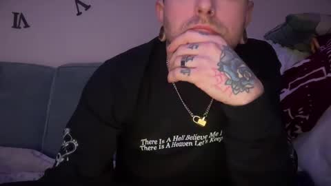 Snapshot of chubschadwell chatting on January 18, 12:04 pm ChubsChadwell online show from January 18, 12:04 pm