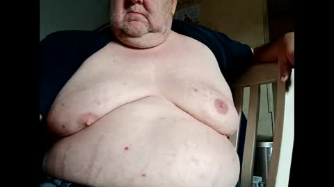 chubyluver11896 online show from December 17, 4:24 pm