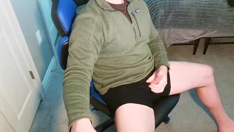 Snapshot of chuck0781 chatting on January 1, 7:32 pm chuck online show from January 1, 7:32 pm