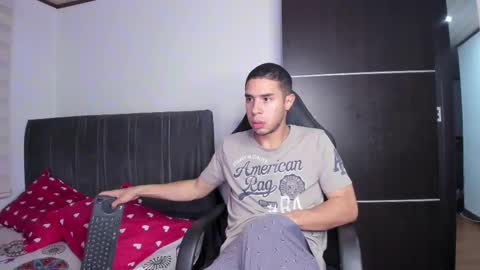 Karlay online show from February 18, 5:14 am