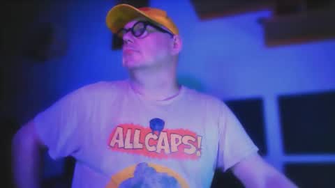 Snapshot of chybbydj4 chatting on June 8, 8:20 pm Sir UAZ Bochanka online show from June 8, 8:20 pm