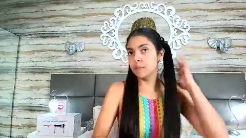 Snapshot of ciara_connor chatting on February 10, 3:35 am ... ... online show from February 10, 3:35 am