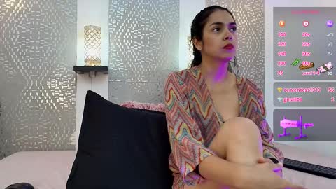 Snapshot of ciara_connor chatting on February 24, 9:43 am ... ... online show from February 24, 9:43 am