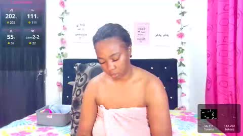 Snapshot of ciaraebonyxxx chatting on March 20, 9:14 am ciaraebonyxxx online show from March 20, 9:14 am