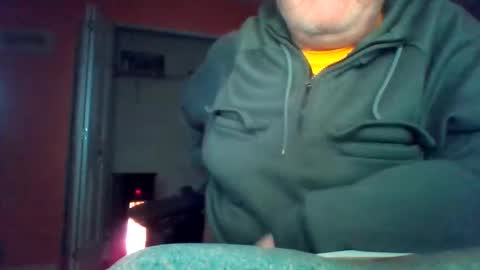 cicerofreak online show from December 15, 3:56 am