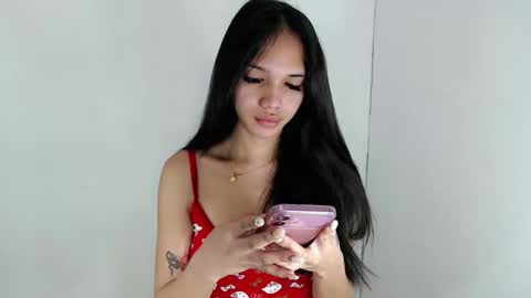Snapshot of cici_02 chatting on May 4, 12:39 am call me Cici online show from May 4, 12:39 am