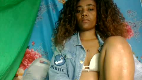 ciciazzhh online show from June 24, 2:05 pm