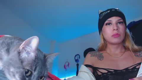 cicimom online show from April 23, 4:03 am