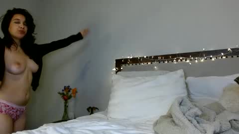 cicithesweetest online show from February 17, 12:01 pm