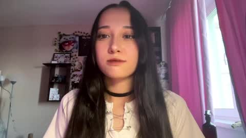 Lily online show from May 19, 11:05 am