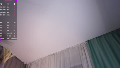   L  online show from February 3, 6:46 pm