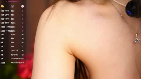   L  online show from April 21, 5:28 pm