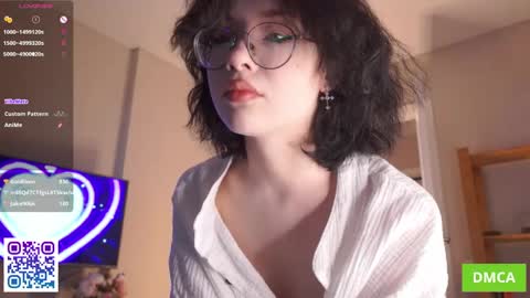   L  online show from June 5, 6:52 am