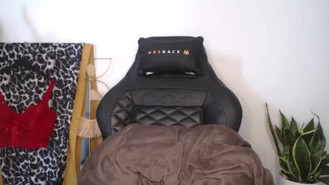 Cinderella online show from April 23, 4:20 pm