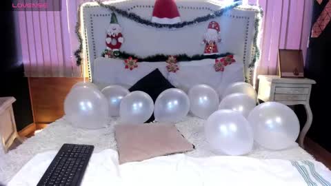 Cindy  online show from December 23, 9:08 pm