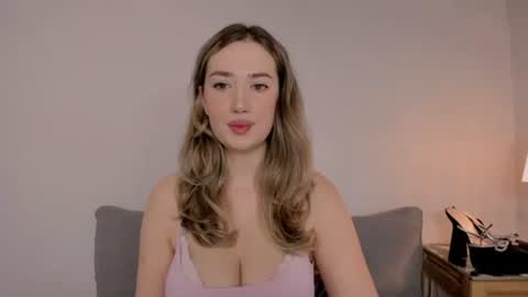cindyprettywomen online show from October 26, 6:30 am