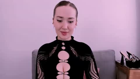 cindyprettywomen online show from June 7, 6:39 am