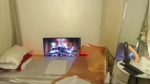 Cindy online show from February 6, 6:33 pm