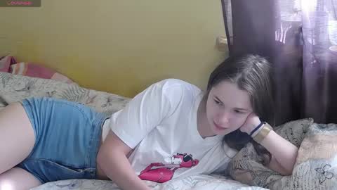 Snapshot of cindywood chatting on April 28, 5:34 am Cindy online show from April 28, 5:34 am