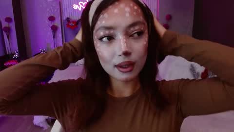 cinnamon_bite online show from December 14, 12:43 pm